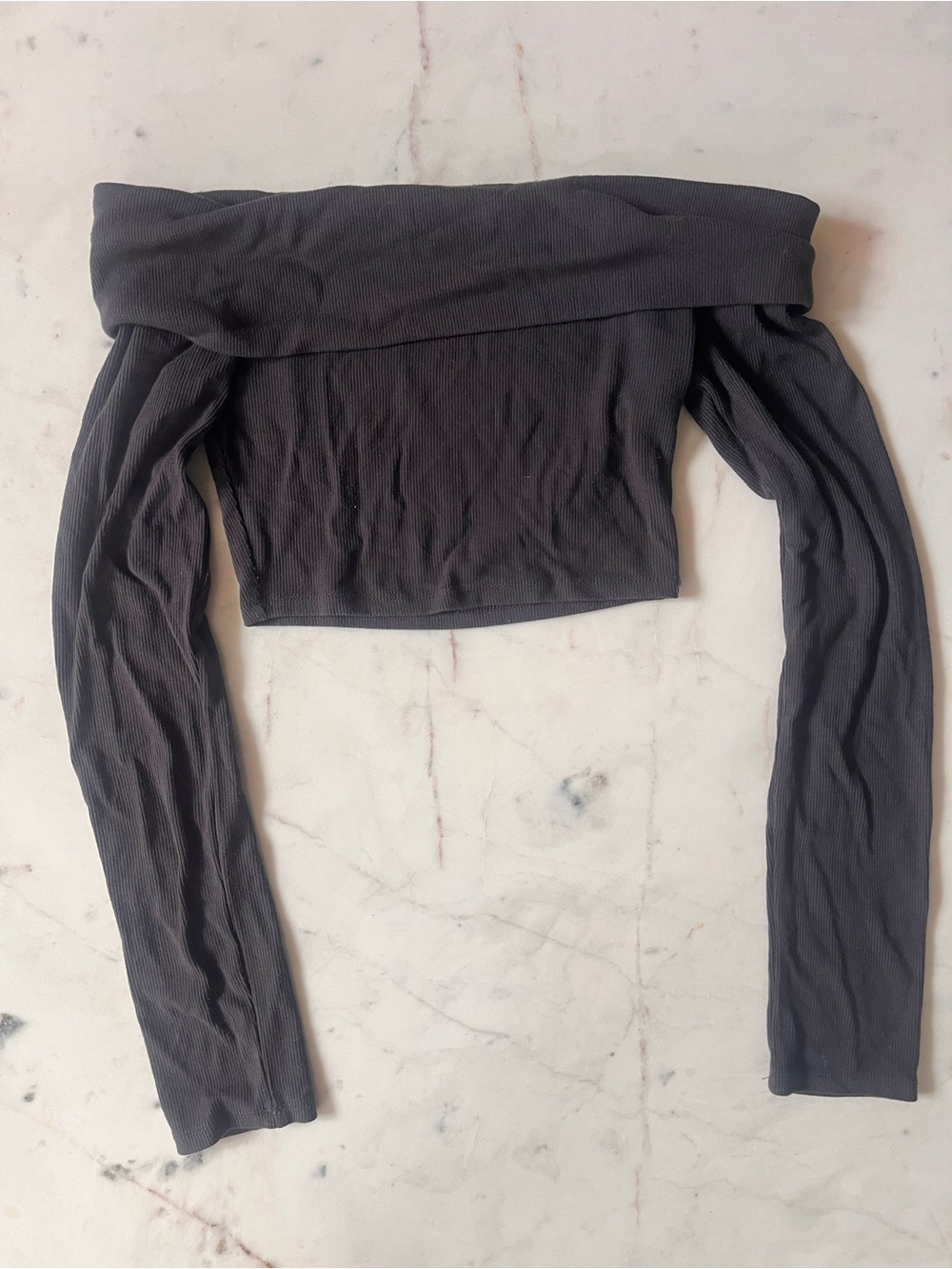 Garage Off-Shoulder Ribbed Crop Top (XS)